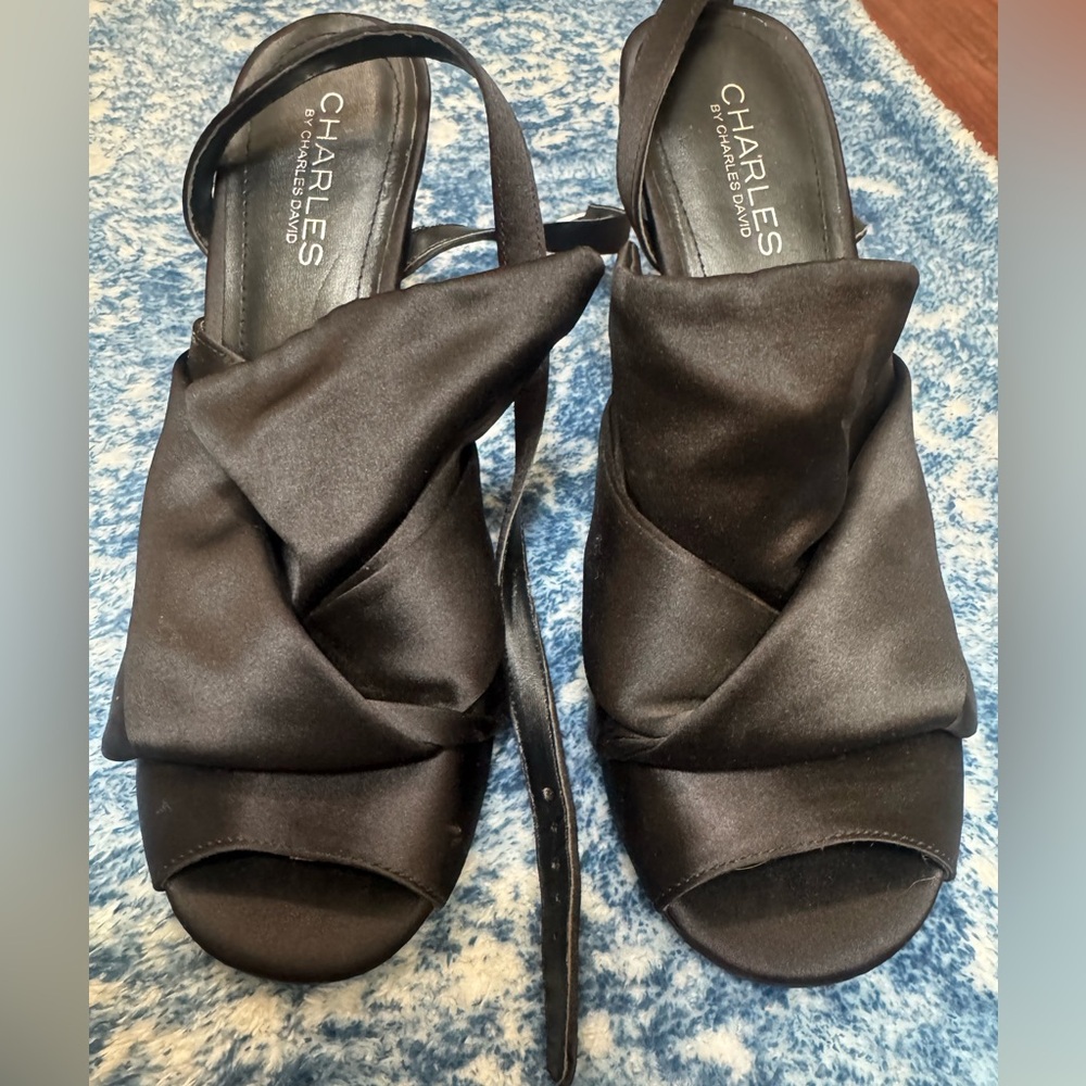 Charles David Black Satin Knot Peep-Toe Heels